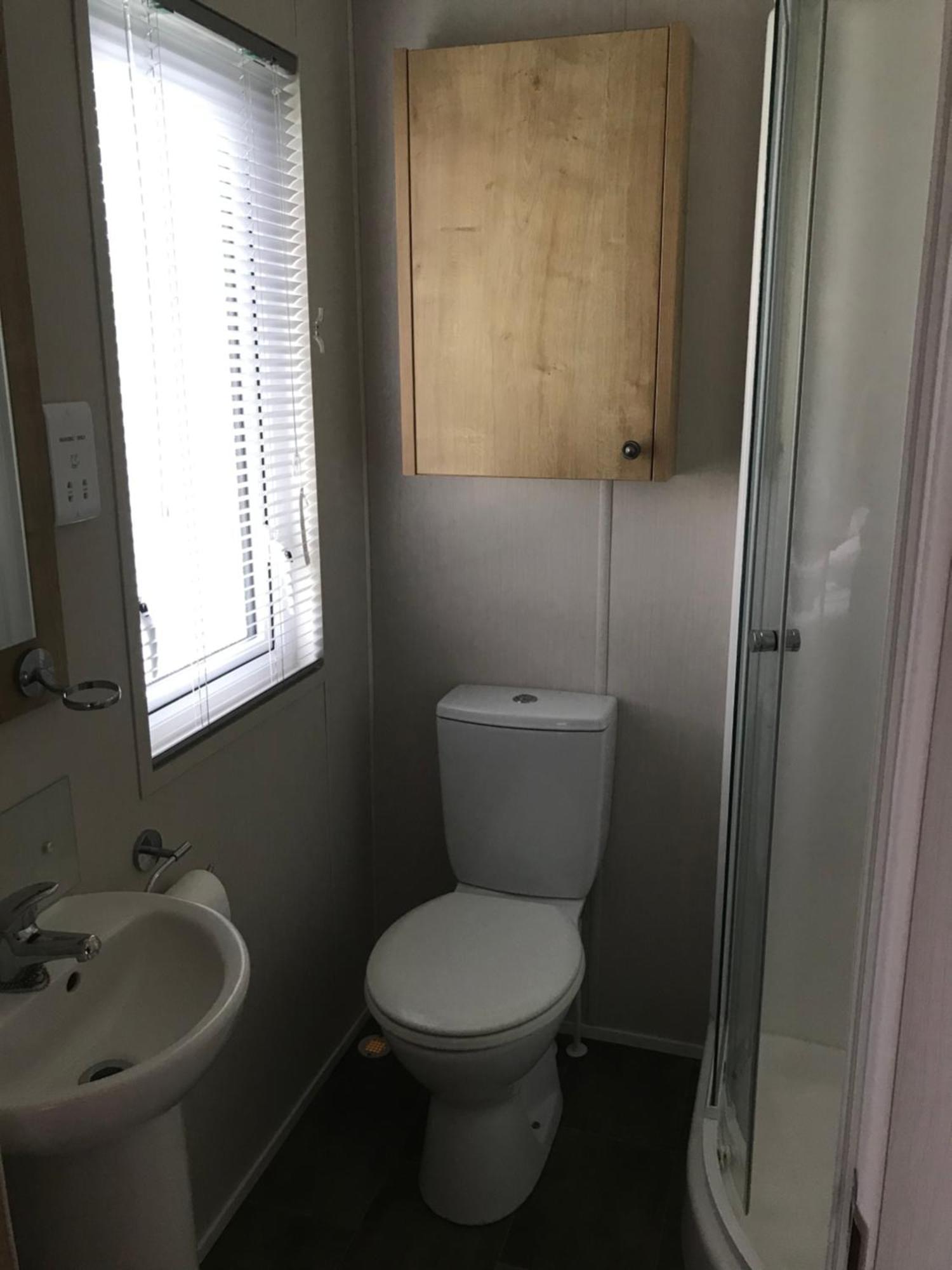 סקארבורו 8 Birth Lodge On Cayton Bay Holiday Park מראה חיצוני תמונה